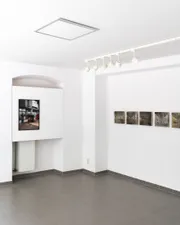 Ansicht der Ausstellung Strukturen des Fließens